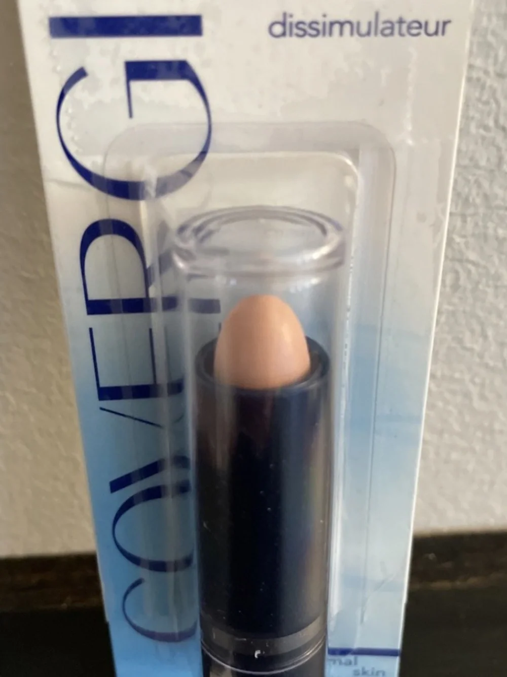 CoverGirl CG Smoothers Concealer, Fair 705, 0.14 oz
